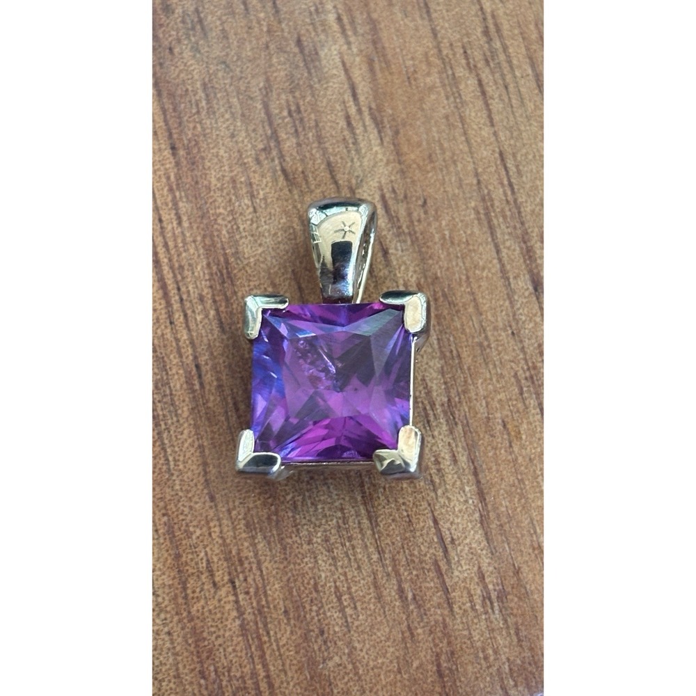 Vintage Ross Simons 925 Sterling Silver Gold Plated Purple Sapphire Pendant
